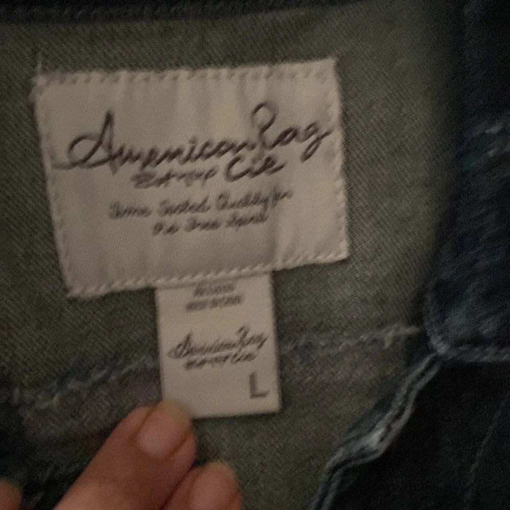 American Rag - Picture 2 of 6